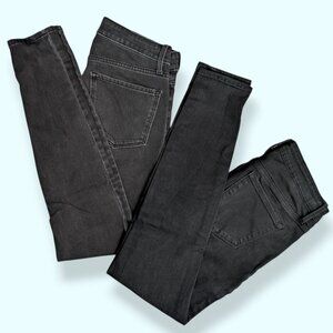 2 Pairs of Old Navy Black Rockstar Super Skinny Jeans (size 6)